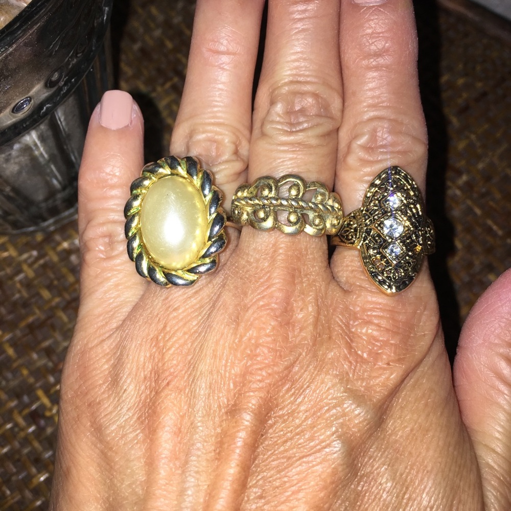VINTAGE Rhinestone Gold Tone Ring Bundle - Picture 5 of 8